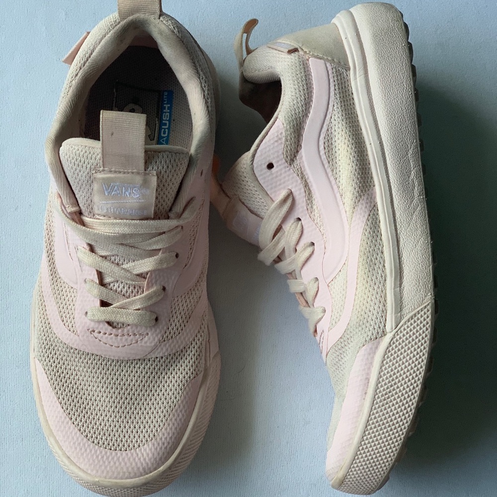 Vans Ultrarange Snakers